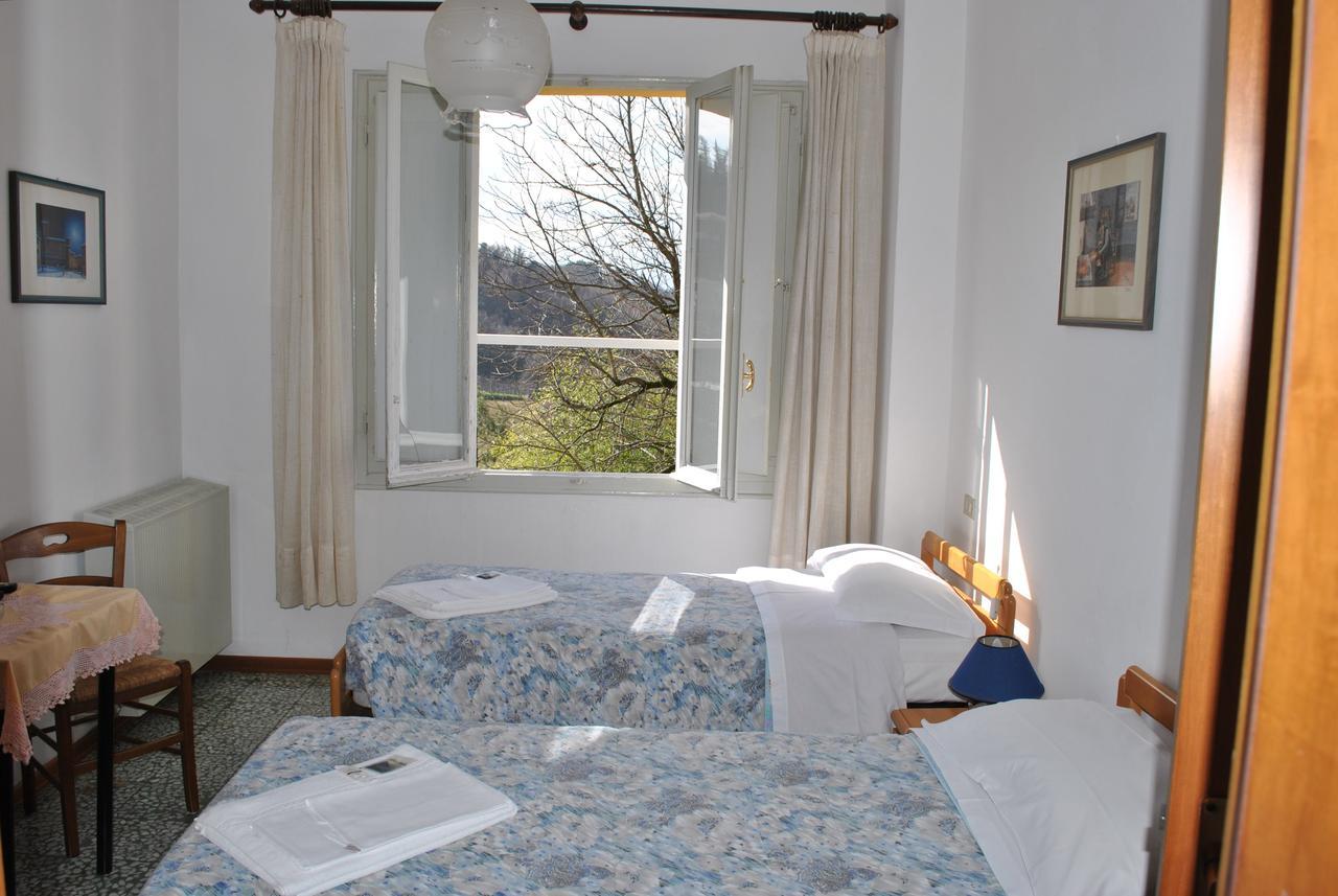 La Lanterna Di Guiglia Hotell Exteriör bild