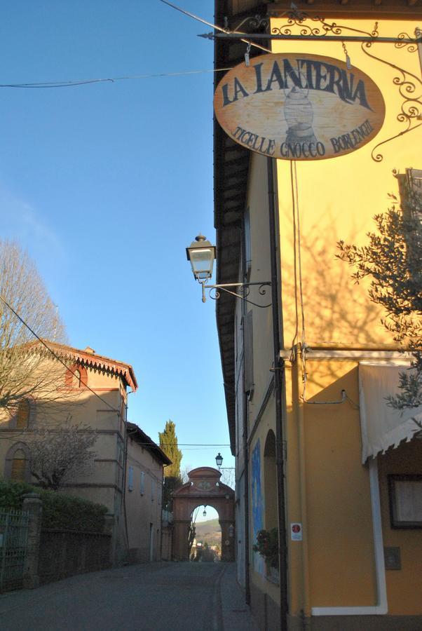 La Lanterna Di Guiglia Hotell Exteriör bild